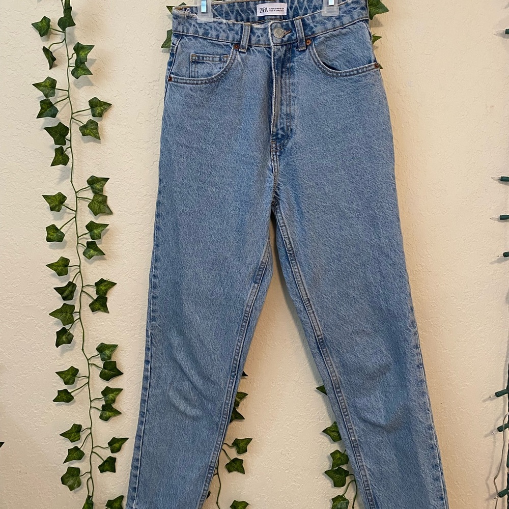 ZARA High Rise Mom Jeans